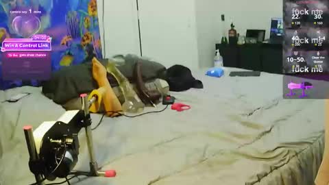 sissyjolicia online show from December 21, 4:19 am