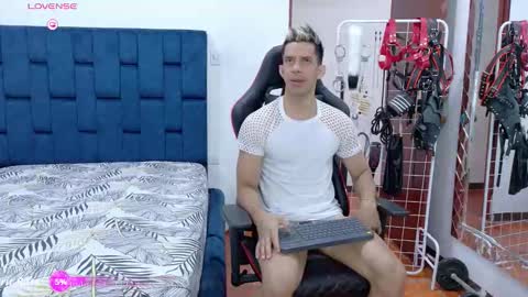jose_rumbero91 online show from November 9, 12:19 pm