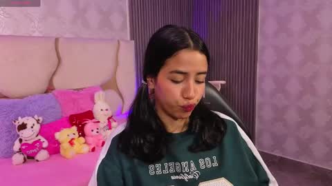 Joselyn  online show from May 13, 1:32 pm
