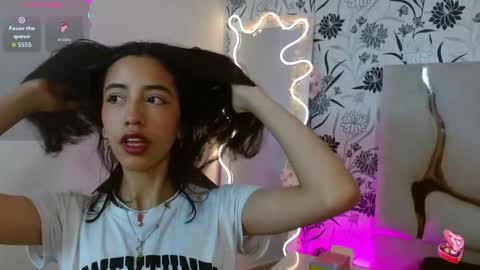 Joselyn  online show from November 28, 2:24 pm