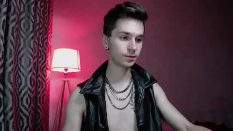 Snapshot of joseph__quinn chatting on October 6, 12:23 pm Master Joseph online show from October 6, 12:23 pm