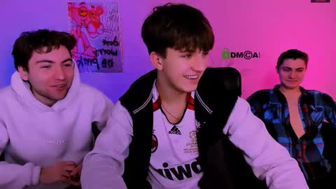 joseph_bear_ online show from February 6, 9:57 am