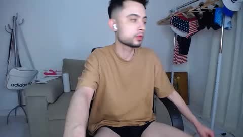 josezaens_ online show from October 19, 9:03 am