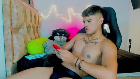 JOSH online show from March 17, 3:33 am