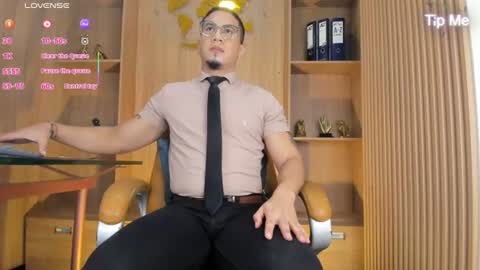 joshmiller___ online show from June 10, 7:02 pm