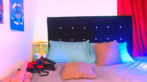 josue_linares online show from June 13, 1:16 am