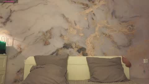 Snapshot of jousimies chatting on January 27, 1:16 am Jane online show from January 27, 1:16 am