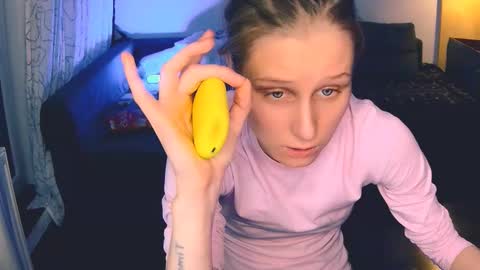 joy_keys online show from December 3, 11:18 pm