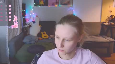 joy_keys online show from March 4, 5:34 pm