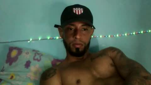 jpineda97 online show from February 3, 4:21 am