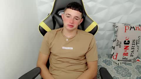 jr_nino online show from December 6, 12:33 pm