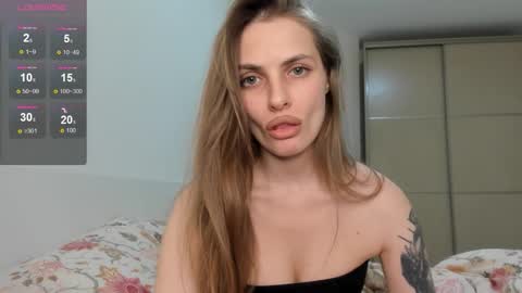 Julia and Julia online show from October 27, 3:45 pm