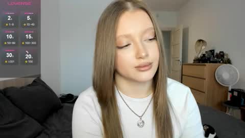 Julia and Julia online show from February 19, 1:32 pm