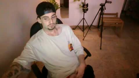 juan235665 online show from June 15, 5:54 am