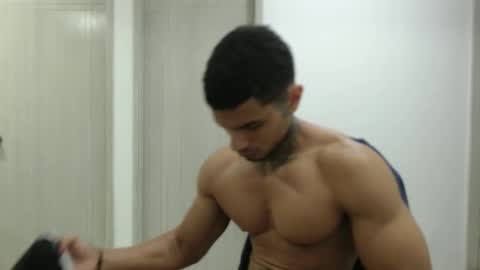 Snapshot of juan_gomez_1 chatting on March 3, 11:11 am juan_gomez_1 online show from March 3, 11:11 am