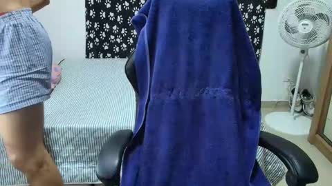 juan_gomez_1 online show from November 5, 9:22 am