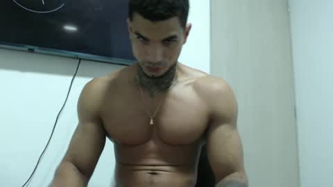 Snapshot of juan_gomez_1 chatting on March 5, 11:27 pm juan_gomez_1 online show from March 5, 11:27 pm