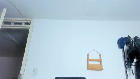 Snapshot of juanbladde chatting on October 1, 5:34 pm Juan Esteban online show from October 1, 5:34 pm