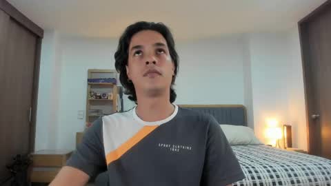 juancam69 online show from April 23, 3:58 am