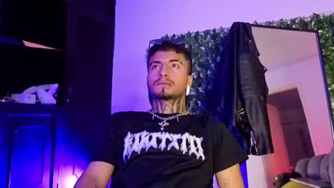 juancamilo66_ online show from June 21, 12:39 am