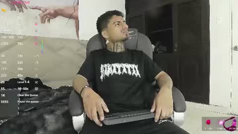 juancamilo66_ online show from July 23, 1:52 am