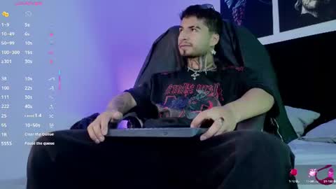 juancamilo66_ online show from July 25, 2:09 am