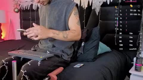 juancamilo66_ online show from December 21, 2:29 am