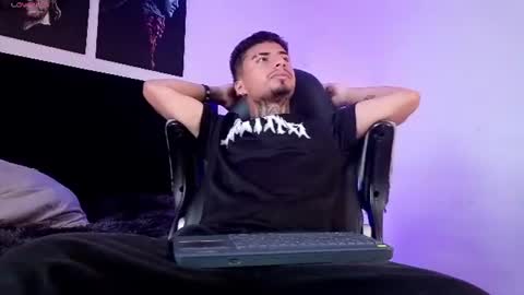 juancamilo66_ online show from August 1, 9:49 pm