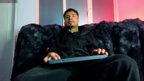 juancamilo66_ online show from July 11, 2:27 am