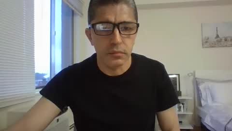 juanearth1 online show from March 23, 11:04 am