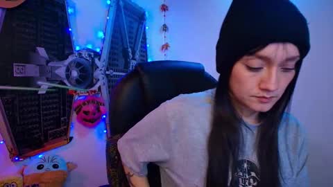 Juanita online show from February 11, 7:59 pm