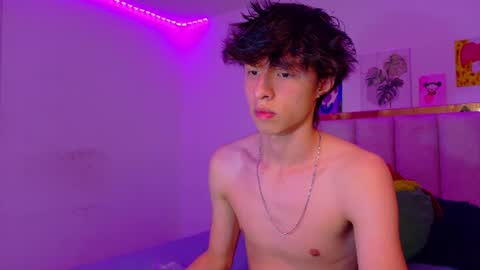 juanmres online show from July 24, 11:57 pm