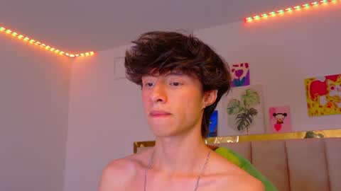 juanmres online show from July 28, 8:52 pm