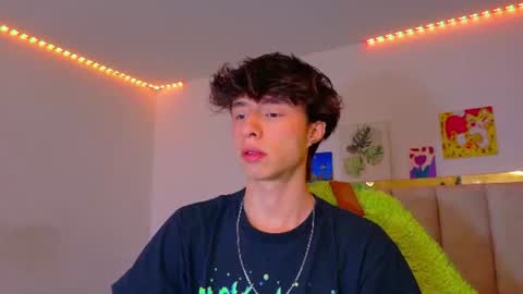 juanmres online show from July 15, 7:18 pm