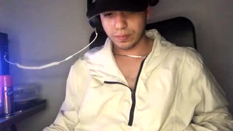 juannvalencia11 online show from May 3, 5:57 am