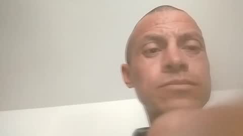 Carlos online show from February 5, 9:29 pm