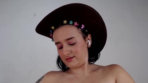 Sisi online show from October 2, 3:16 am