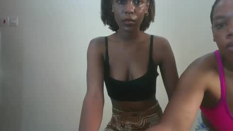 Juicey lovely online show from January 17, 6:34 am