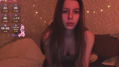 laura online show from September 24, 2:35 pm