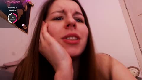 laura online show from January 4, 3:39 pm