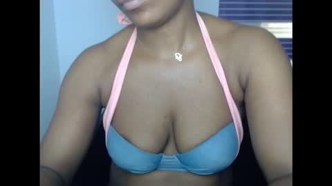 Snapshot of juicycuntx chatting on October 22, 10:07 am juicycuntx online show from October 22, 10:07 am