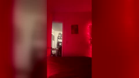 juicygrldik online show from April 10, 5:24 am