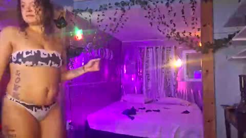 juicyjayxxx69 online show from October 1, 4:33 am