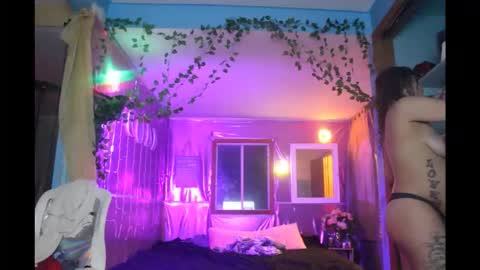 juicyjayxxx69 online show from March 11, 2:25 am