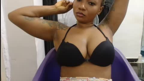 juicyxpink online show from June 10, 3:50 am