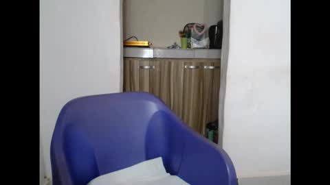 juicyxpink online show from November 17, 10:51 am