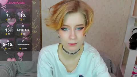 Snapshot of julescrown chatting on January 26, 4:30 am Jules online show from January 26, 4:30 am