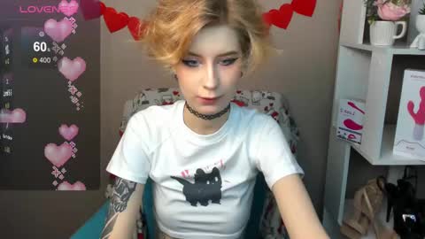 Snapshot of julescrown chatting on February 15, 1:10 am Jules online show from February 15, 1:10 am