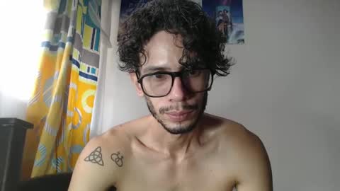 Julfigo online show from February 21, 3:32 pm