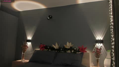 Juli Modelo Independiente online show from December 11, 9:45 pm